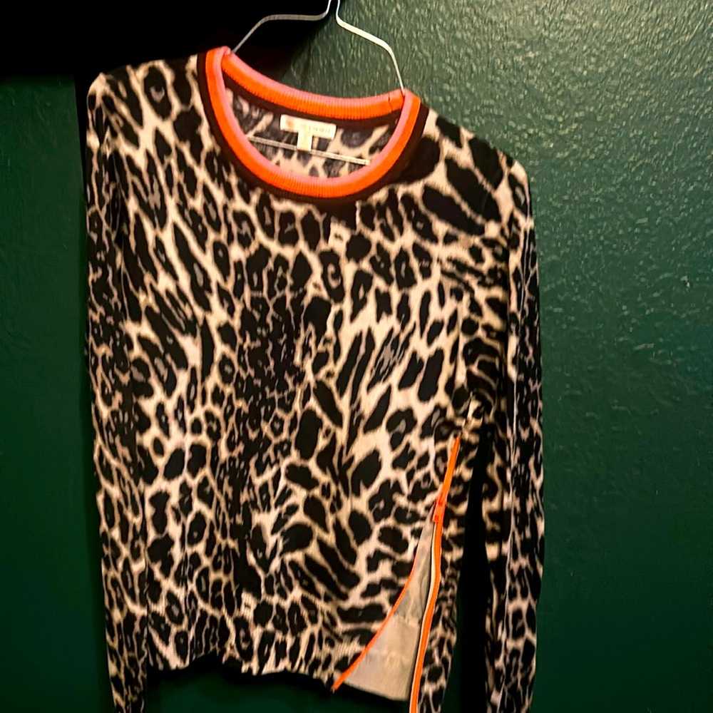 Lisa, Todd size small animal print